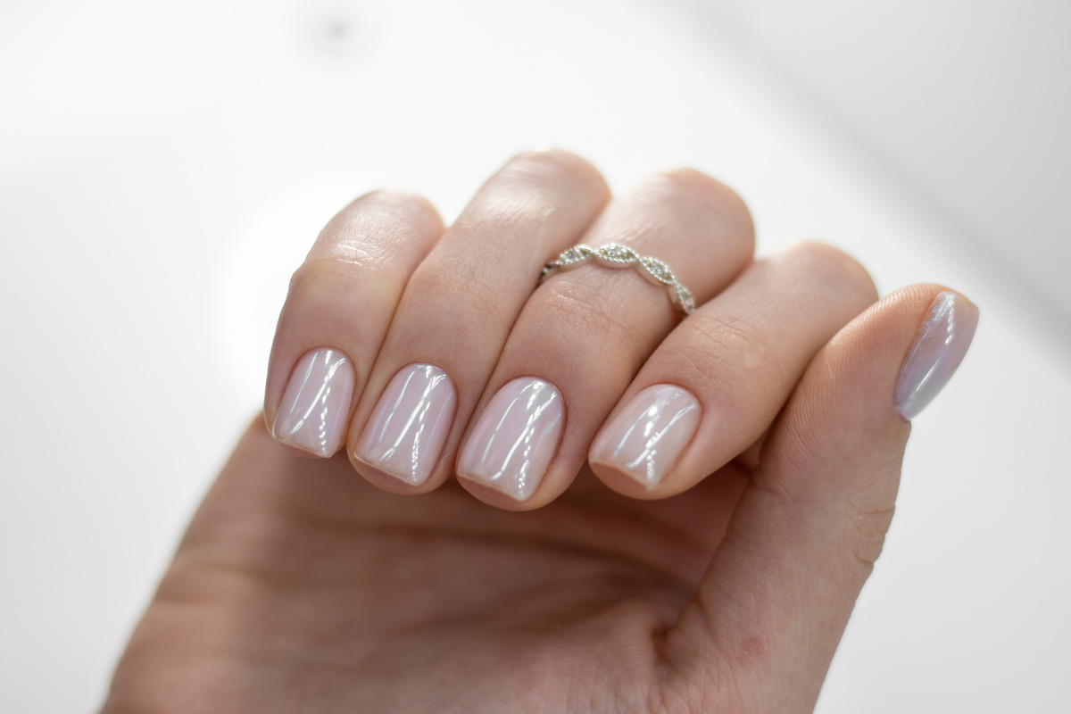 Beautiful nude mirror manicure. Square shaped nails